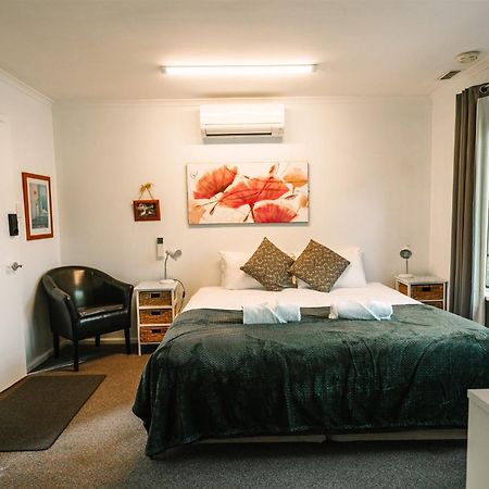 Alpine Riverside Cottages Porepunkah Ngoại thất bức ảnh