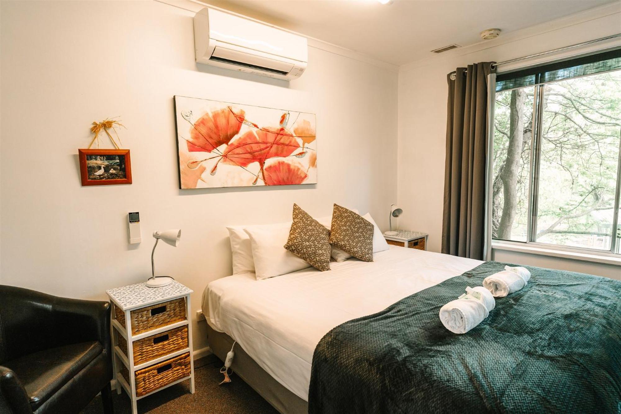 Alpine Riverside Cottages Porepunkah Ngoại thất bức ảnh