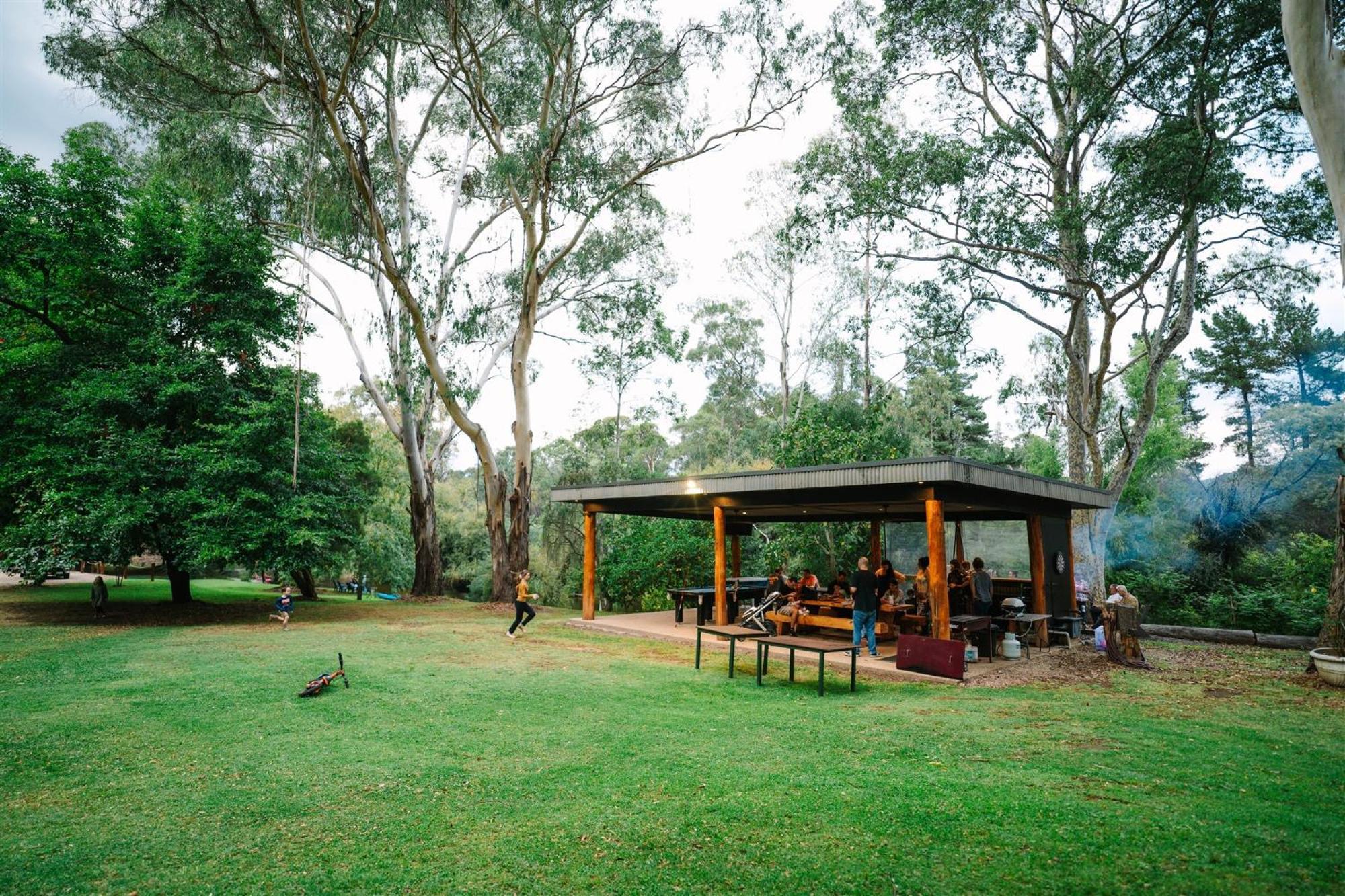 Alpine Riverside Cottages Porepunkah Ngoại thất bức ảnh